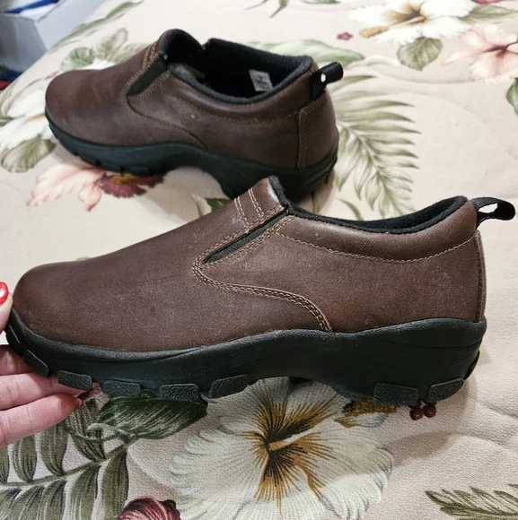 #550- Lands' End Women's Casual Leather Brown or Black Slip-On Shoes - Picture 2 of 11